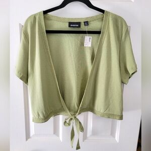 NWT Avenue Green Shrug